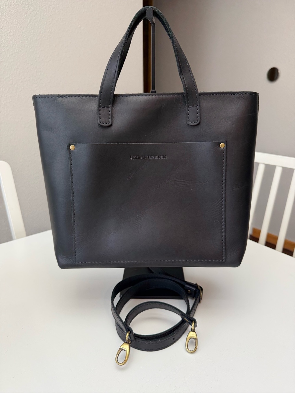 Portland Leather Medium Crossbody Tote in Black with Detachable Strap and Zipper